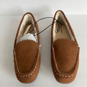 New St. John's Bay Womens Colville Loafers size 6.5M color Cognac